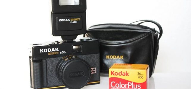 กล้อง Kodak รุ่น “Signet S35”