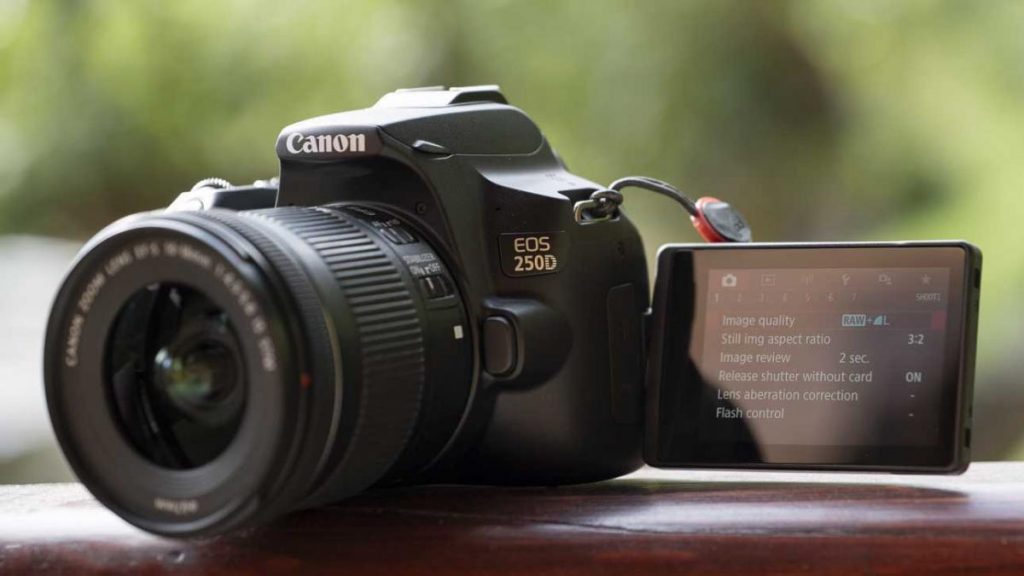 กล้องถ่ายรูปสวย Canon EOS 250D