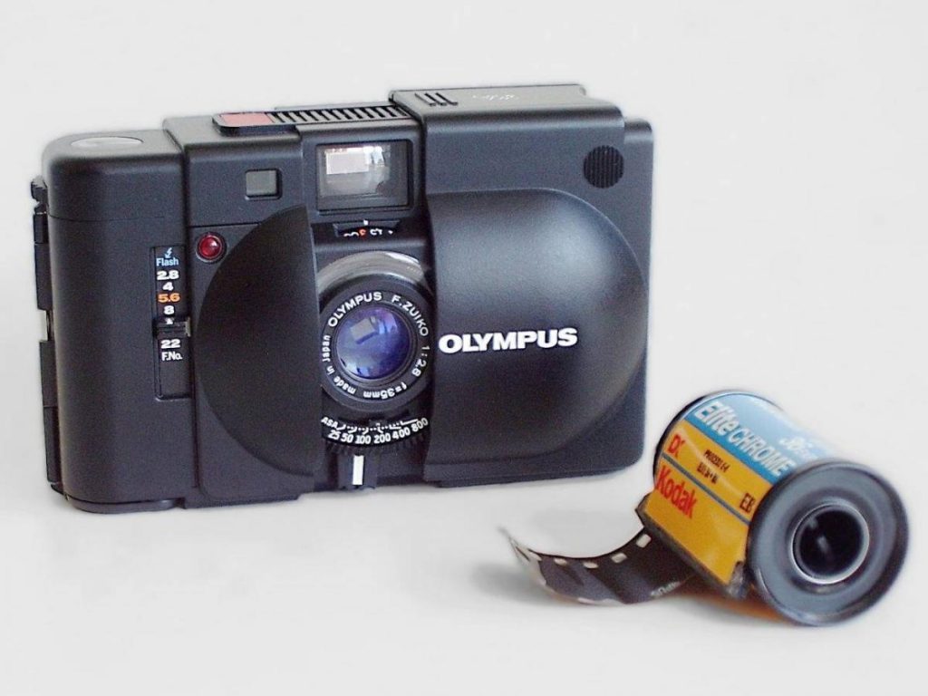 Olympus XA-ตัวกล้อง